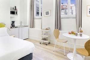 Lisbon Serviced Apartments - Ascensor Da Bica Esterno foto